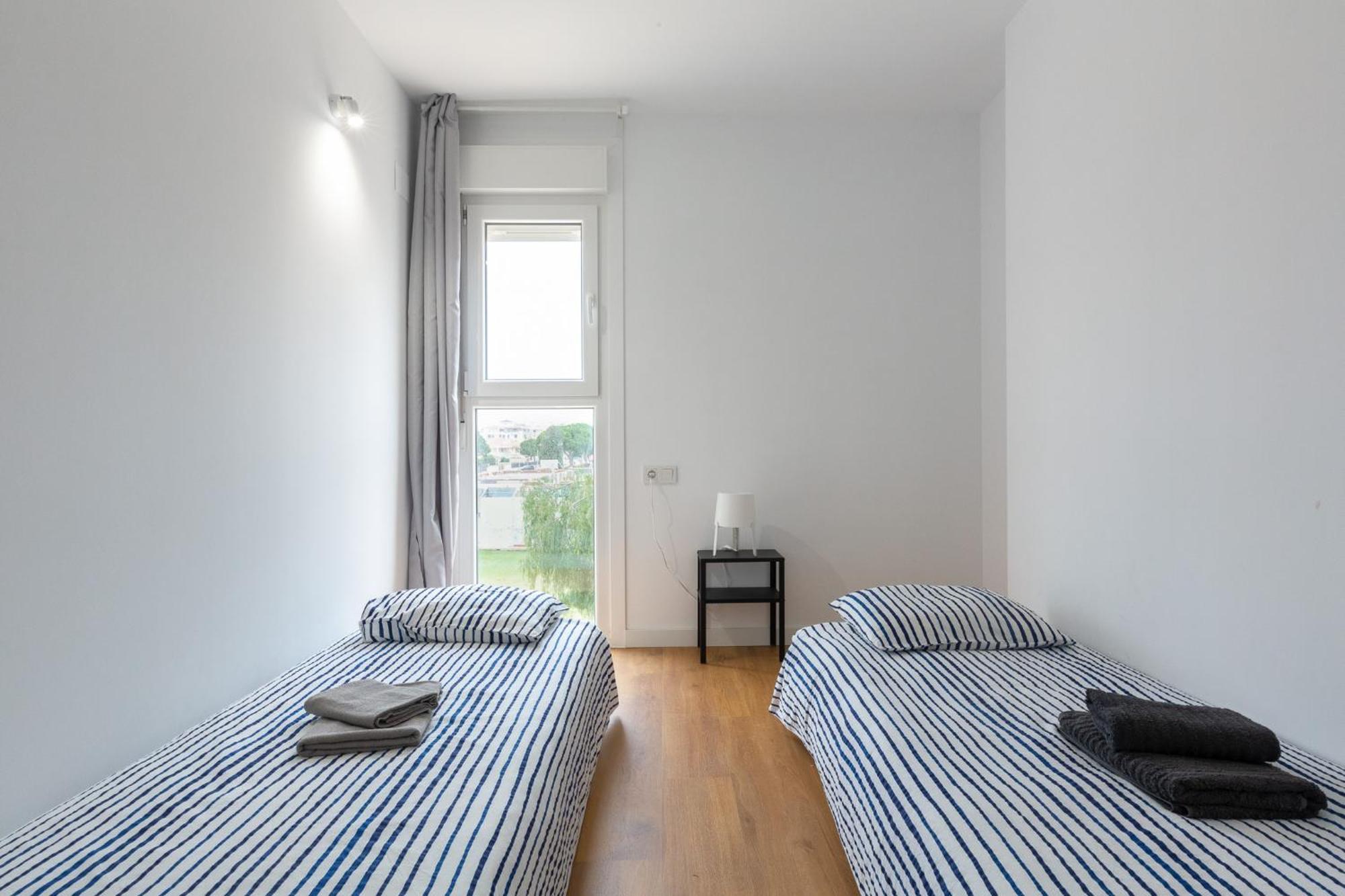 Apartamentos En Canet Al Mar, Junto Playa Y Con Piscina Canet d'En Berenguer Εξωτερικό φωτογραφία